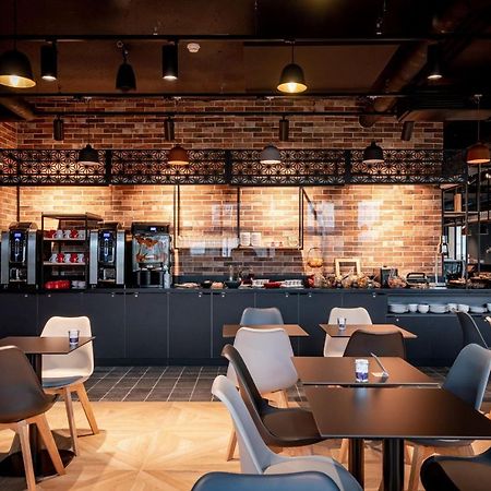 Ibis Styles Valenciennes Petite Foret Экстерьер фото