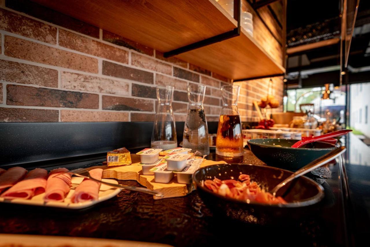 Ibis Styles Valenciennes Petite Foret Экстерьер фото