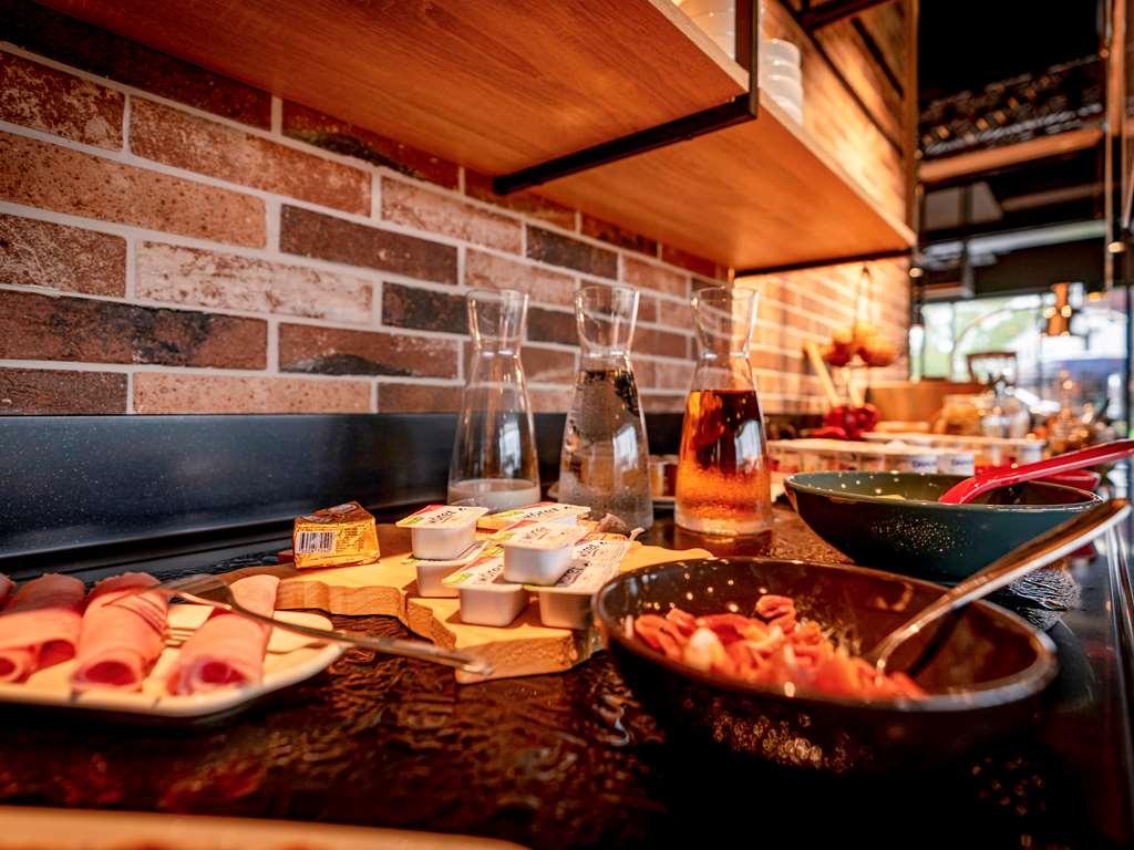 Ibis Styles Valenciennes Petite Foret Экстерьер фото